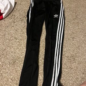 Women adidas sweatpants/ joggers